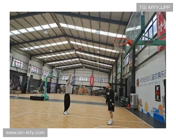 城市闲置空间改造为篮球场，浙江全民健身参与率居全国前列